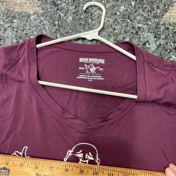 True Religion Women’s Buddha Guitar Graphic Tee Size Large Maroon - Picture 6 of 9